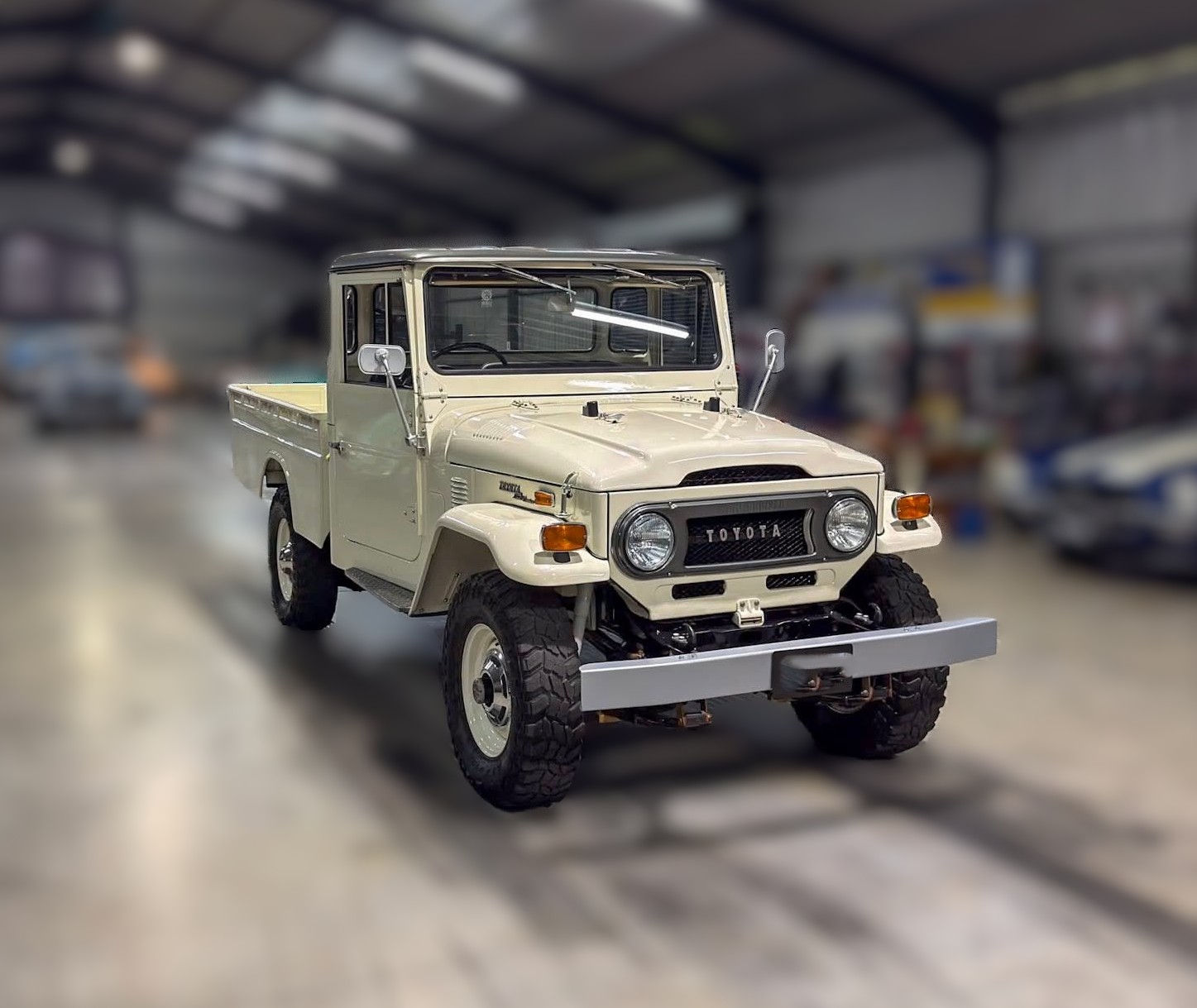Toyota Land Cruiser FJ45